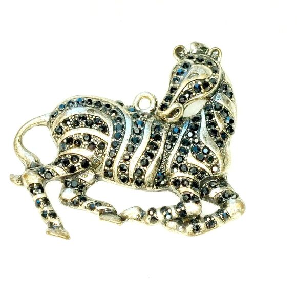 Vintage Zebra Charm Style Pendant Black Rhinestones In Silver Tone - Picture 1 of 8